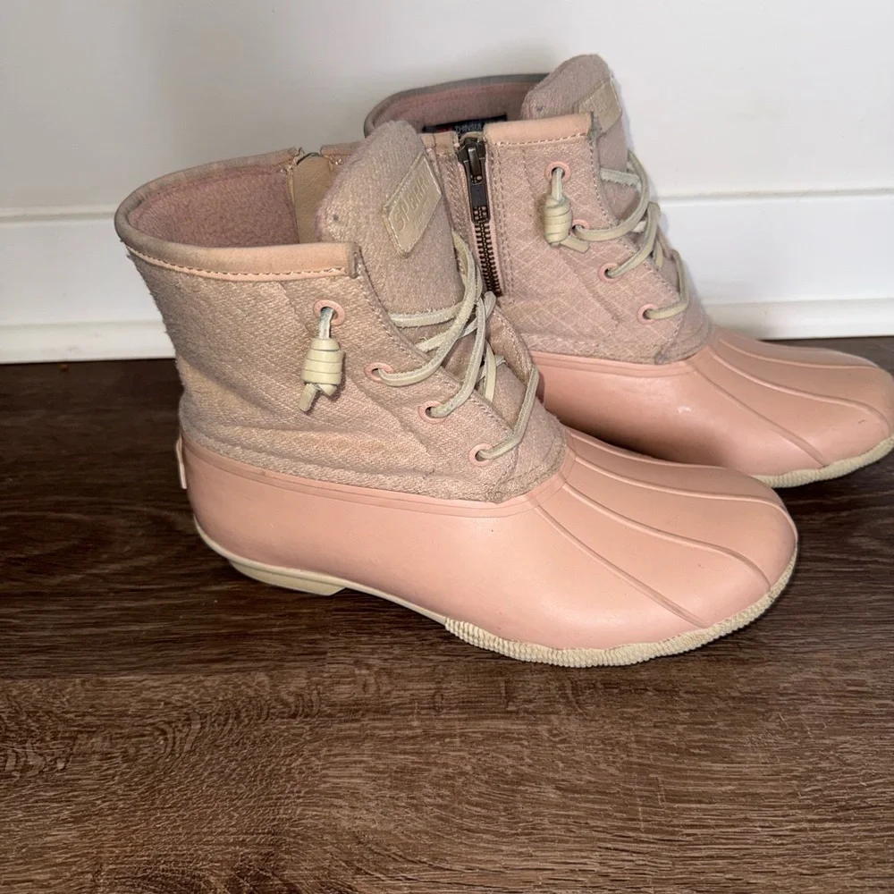 Sperry chic blush